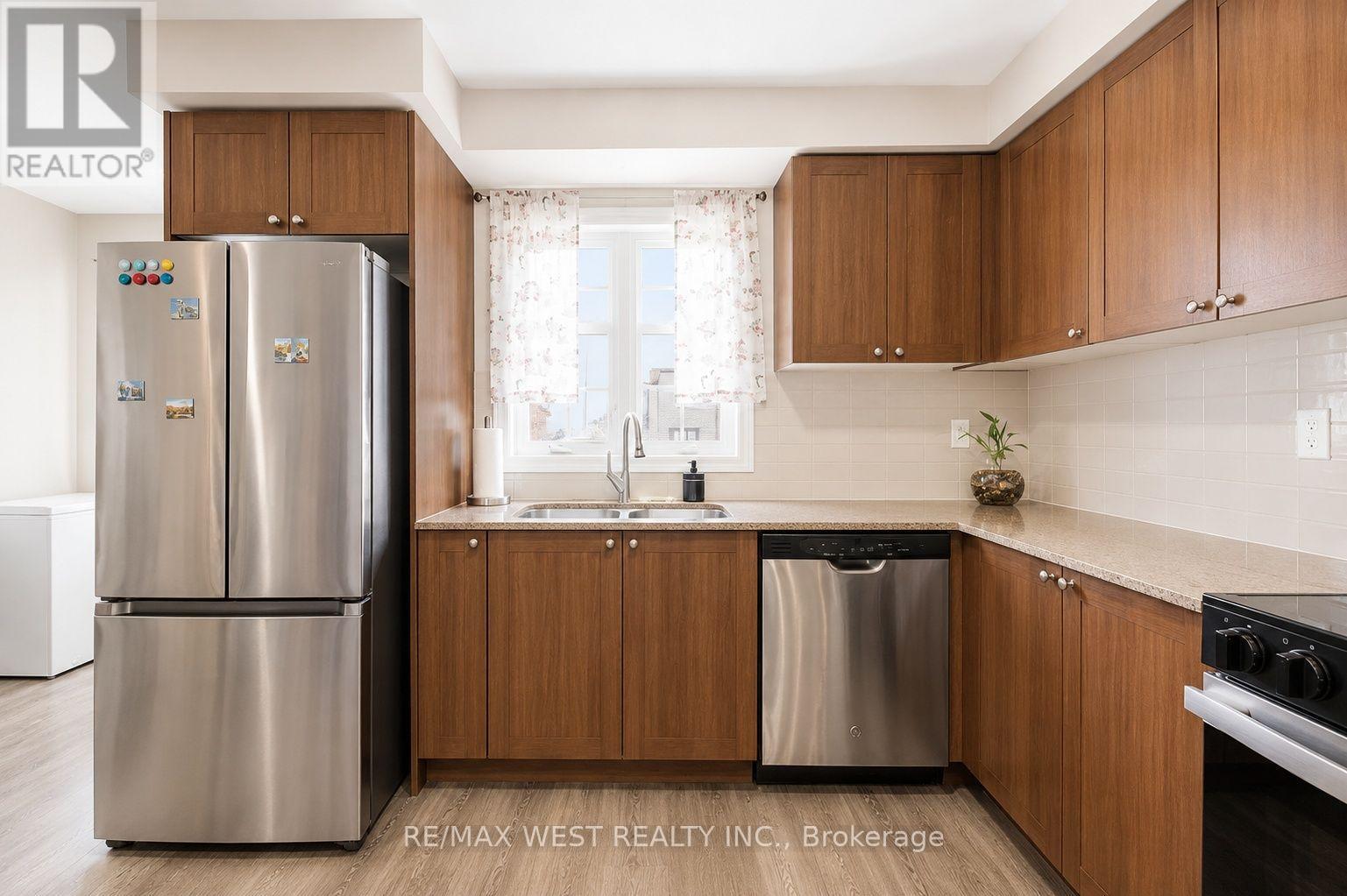 35 - 701 Homer Watson Boulevard, Kitchener, Ontario  N2C 0B5 - Photo 10 - X13697360