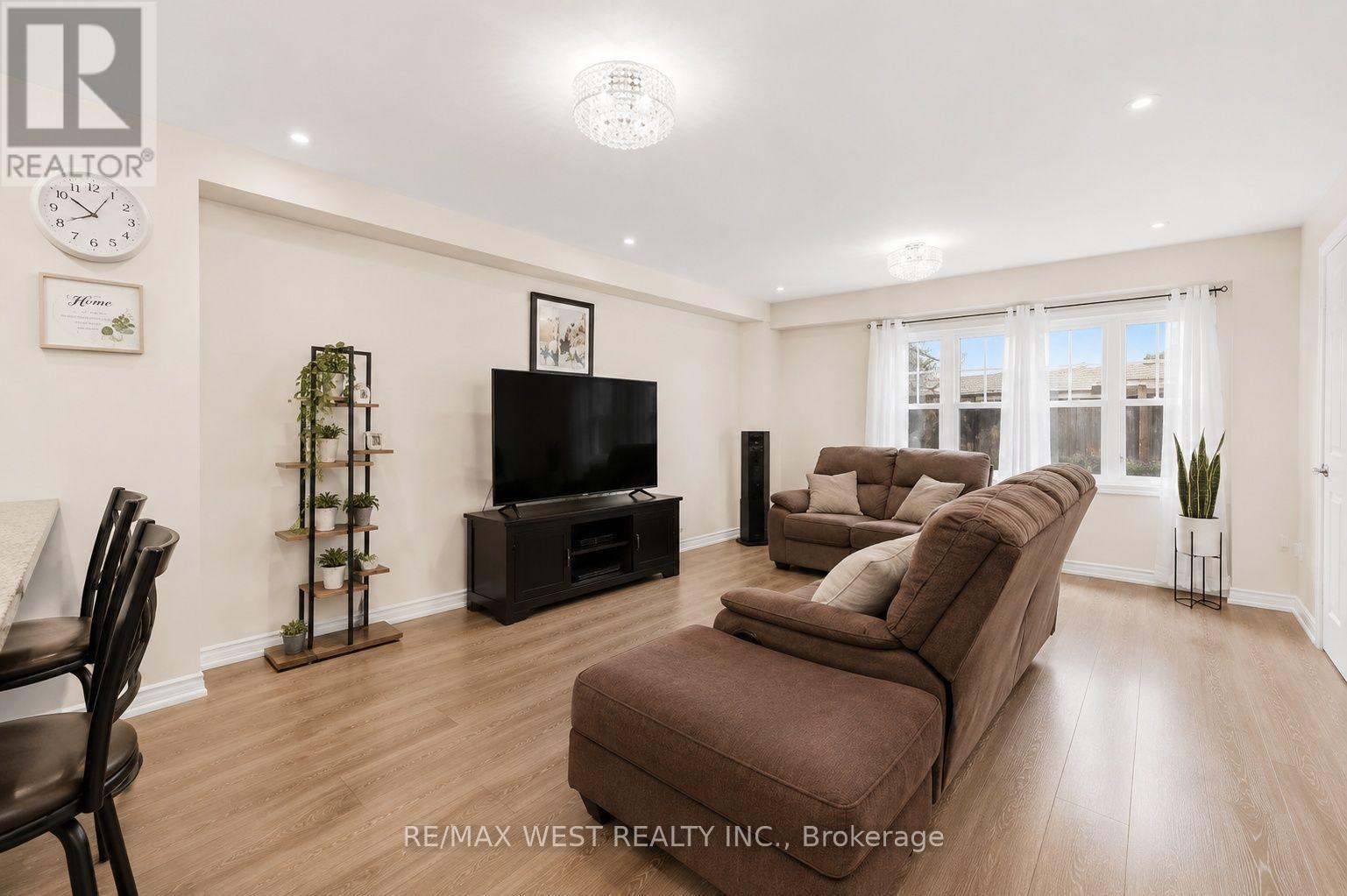 35 - 701 Homer Watson Boulevard, Kitchener, Ontario  N2C 0B5 - Photo 14 - X13697360