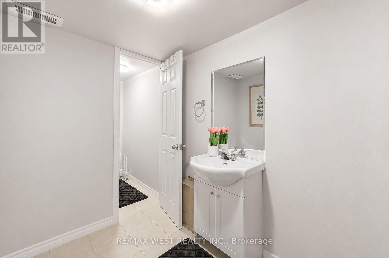 35 - 701 Homer Watson Boulevard, Kitchener, Ontario  N2C 0B5 - Photo 28 - X13697360