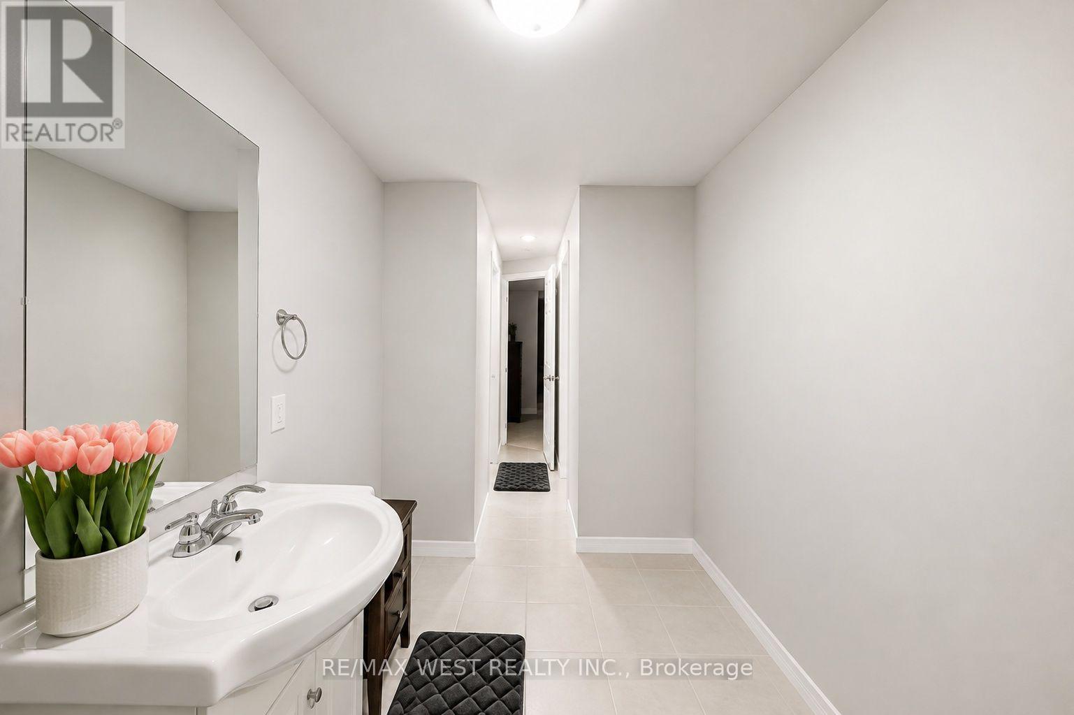 35 - 701 Homer Watson Boulevard, Kitchener, Ontario  N2C 0B5 - Photo 27 - X13697360