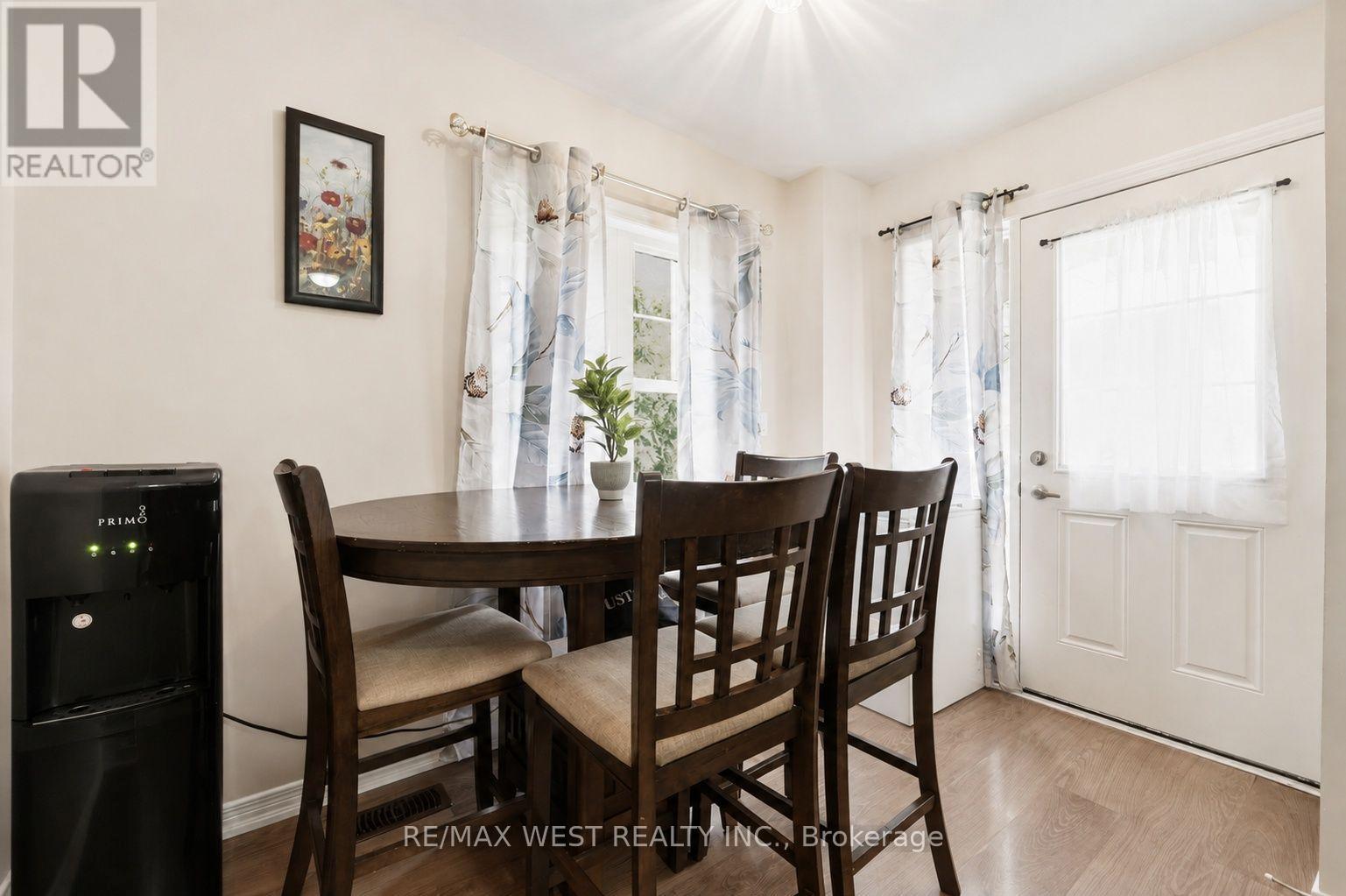 35 - 701 Homer Watson Boulevard, Kitchener, Ontario  N2C 0B5 - Photo 6 - X13697360