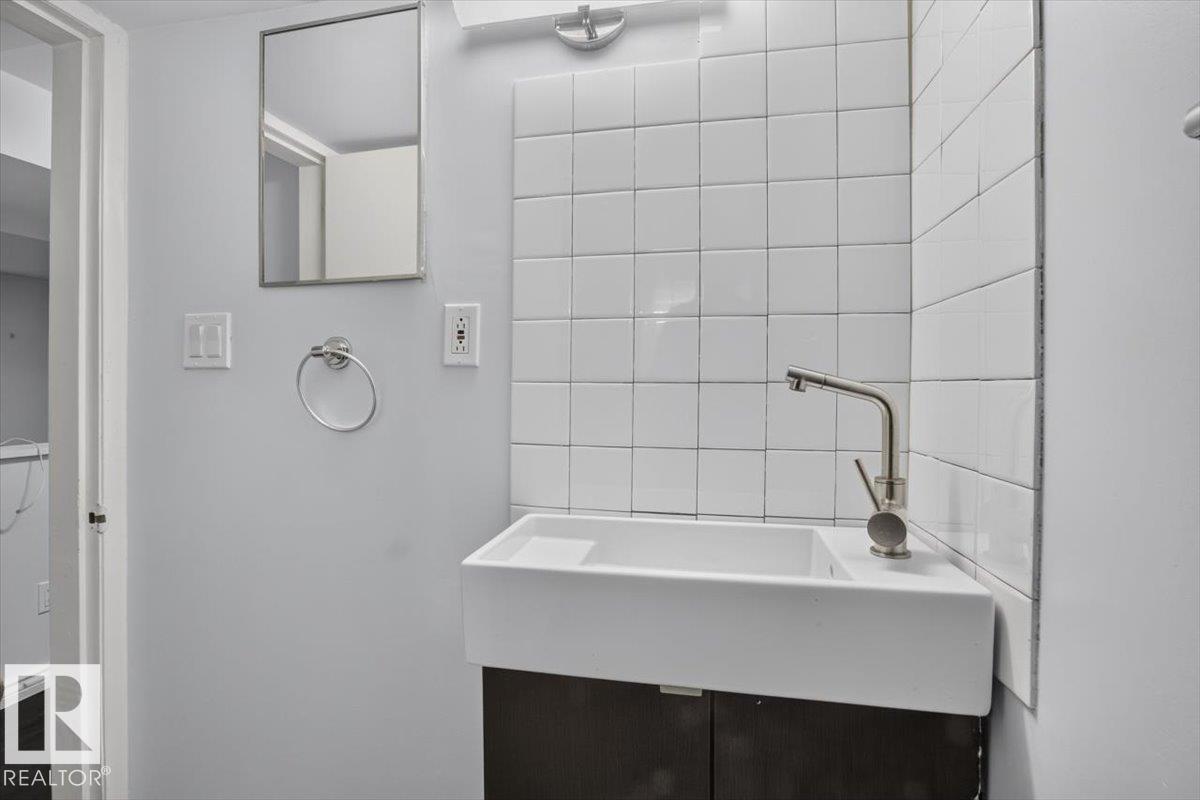 Unknown Address, ,    - Photo 37 - E4488071
