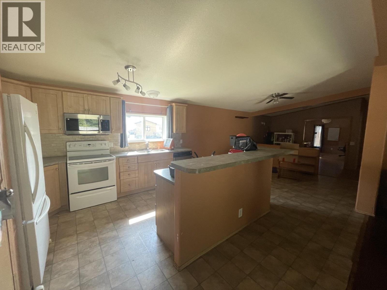 6210 Lower Elk Valley Road Unit# 1, Sparwood, British Columbia  V0B 2G3 - Photo 5 - 10398209