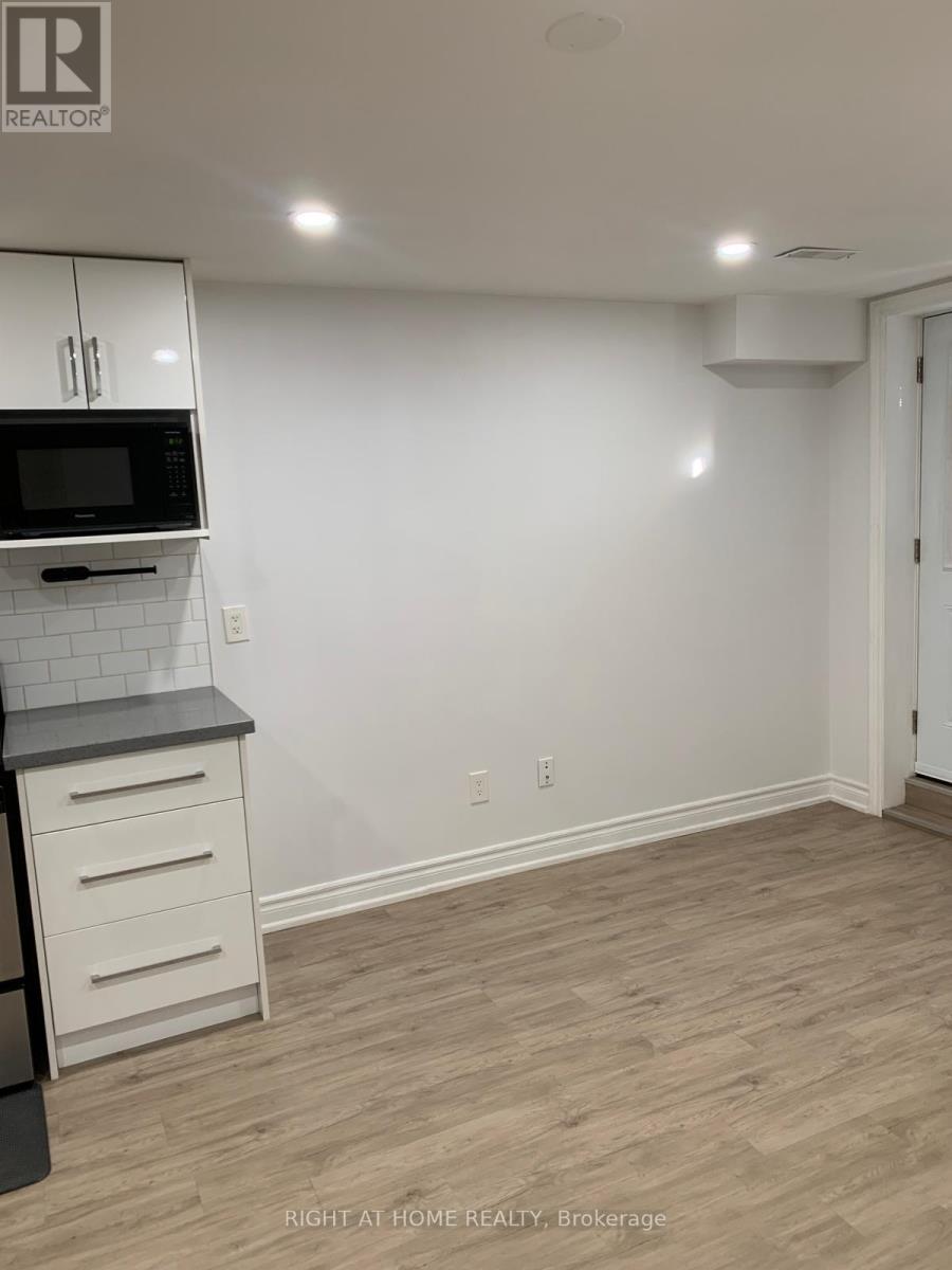 Basement - 4757 Glasshill Grove, Mississauga, Ontario  L5M 7R5 - Photo 13 - W13708826