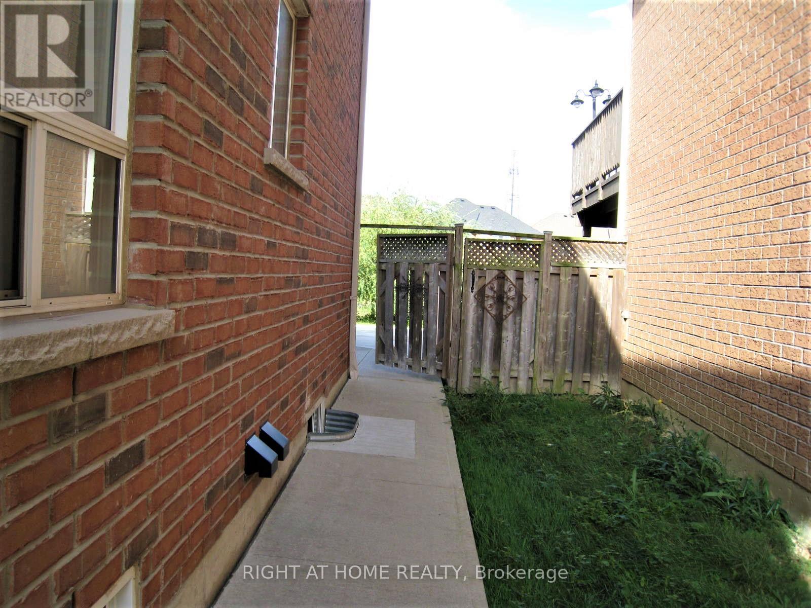 Basement - 4757 Glasshill Grove, Mississauga, Ontario  L5M 7R5 - Photo 17 - W13708826