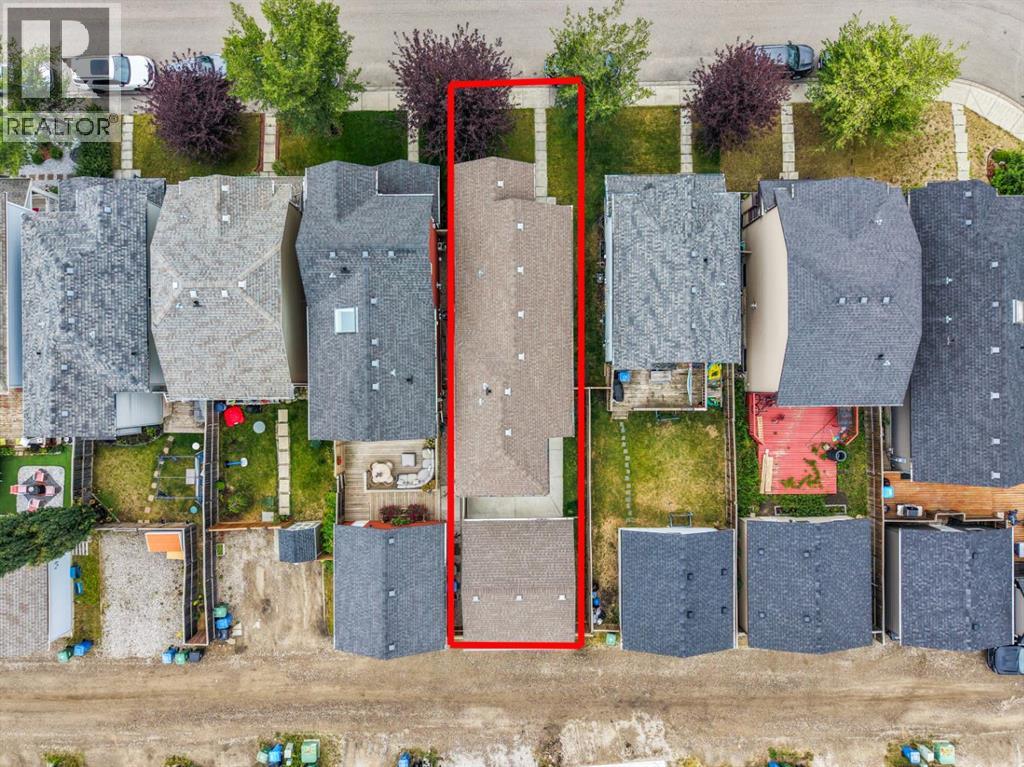 219 New Brighton Landing Se, Calgary, Alberta  T2Z 0S6 - Photo 33 - A2336568