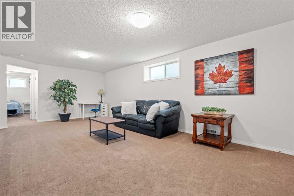 219 New Brighton Landing Se, Calgary, Alberta  T2Z 0S6 - Photo 22 - A2336568