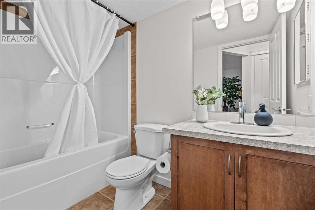 219 New Brighton Landing Se, Calgary, Alberta  T2Z 0S6 - Photo 23 - A2336568