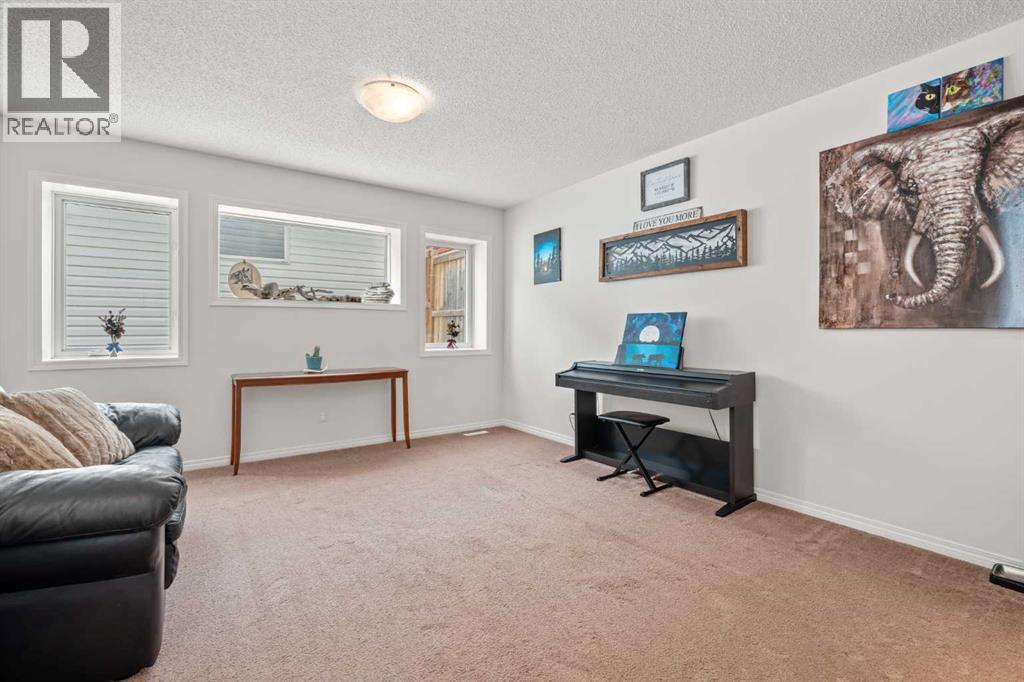 219 New Brighton Landing Se, Calgary, Alberta  T2Z 0S6 - Photo 19 - A2336568