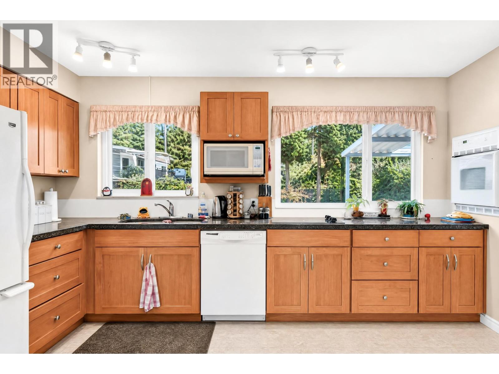 21437 122 Avenue, Maple Ridge, British Columbia  V2X 3W7 - Photo 13 - R3158389