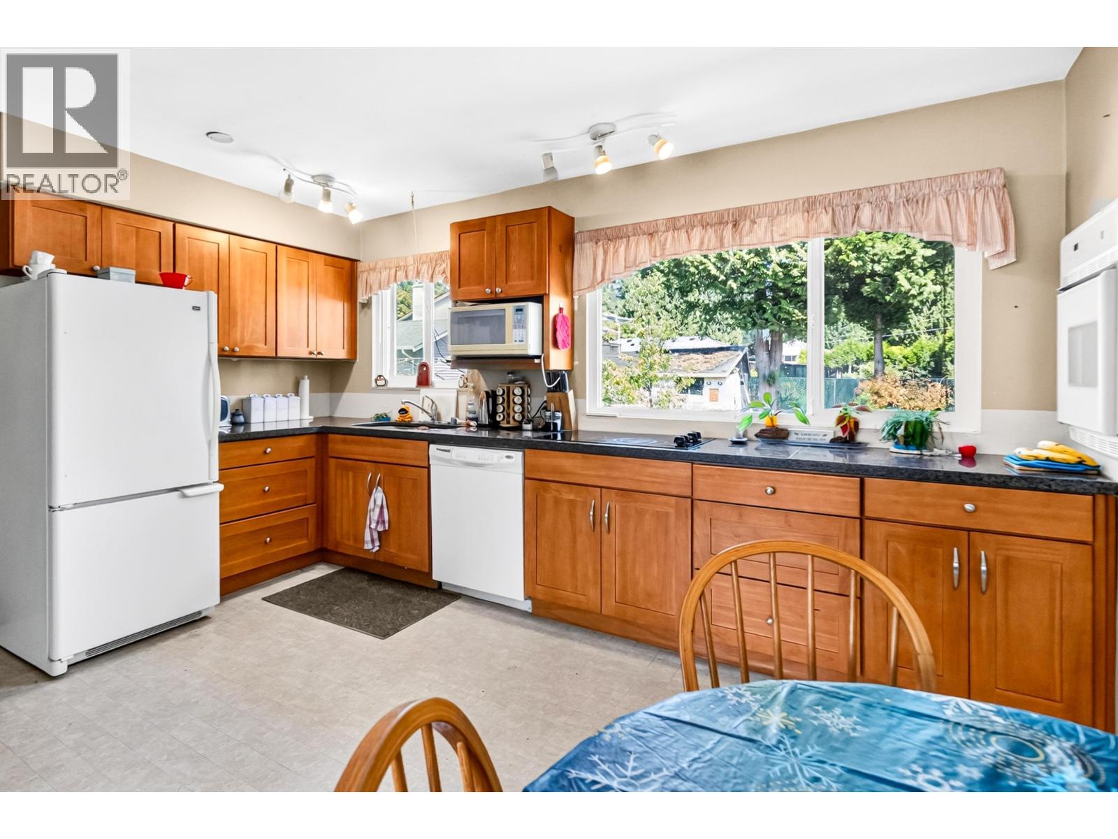 21437 122 Avenue, Maple Ridge, British Columbia  V2X 3W7 - Photo 12 - R3158389