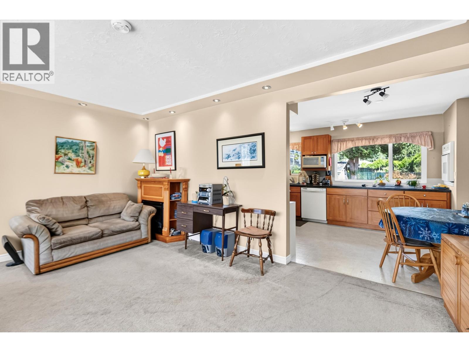 21437 122 Avenue, Maple Ridge, British Columbia  V2X 3W7 - Photo 10 - R3158389