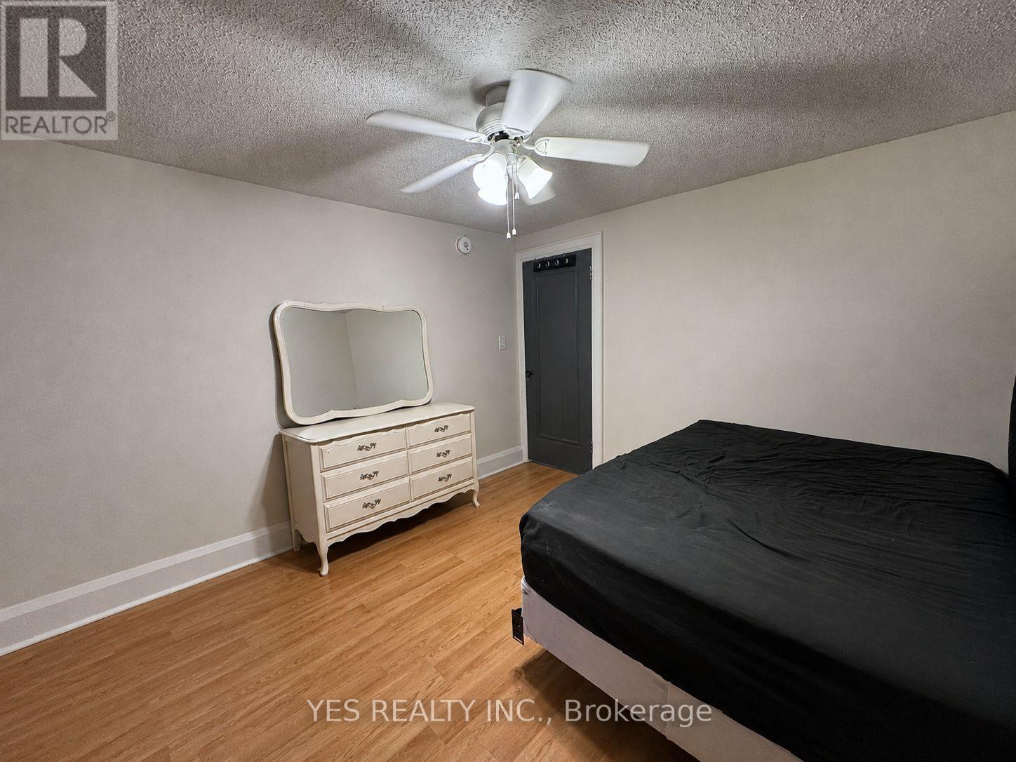 199 North Service Road, Mississauga, Ontario  L5A 1A4 - Photo 15 - W13147750