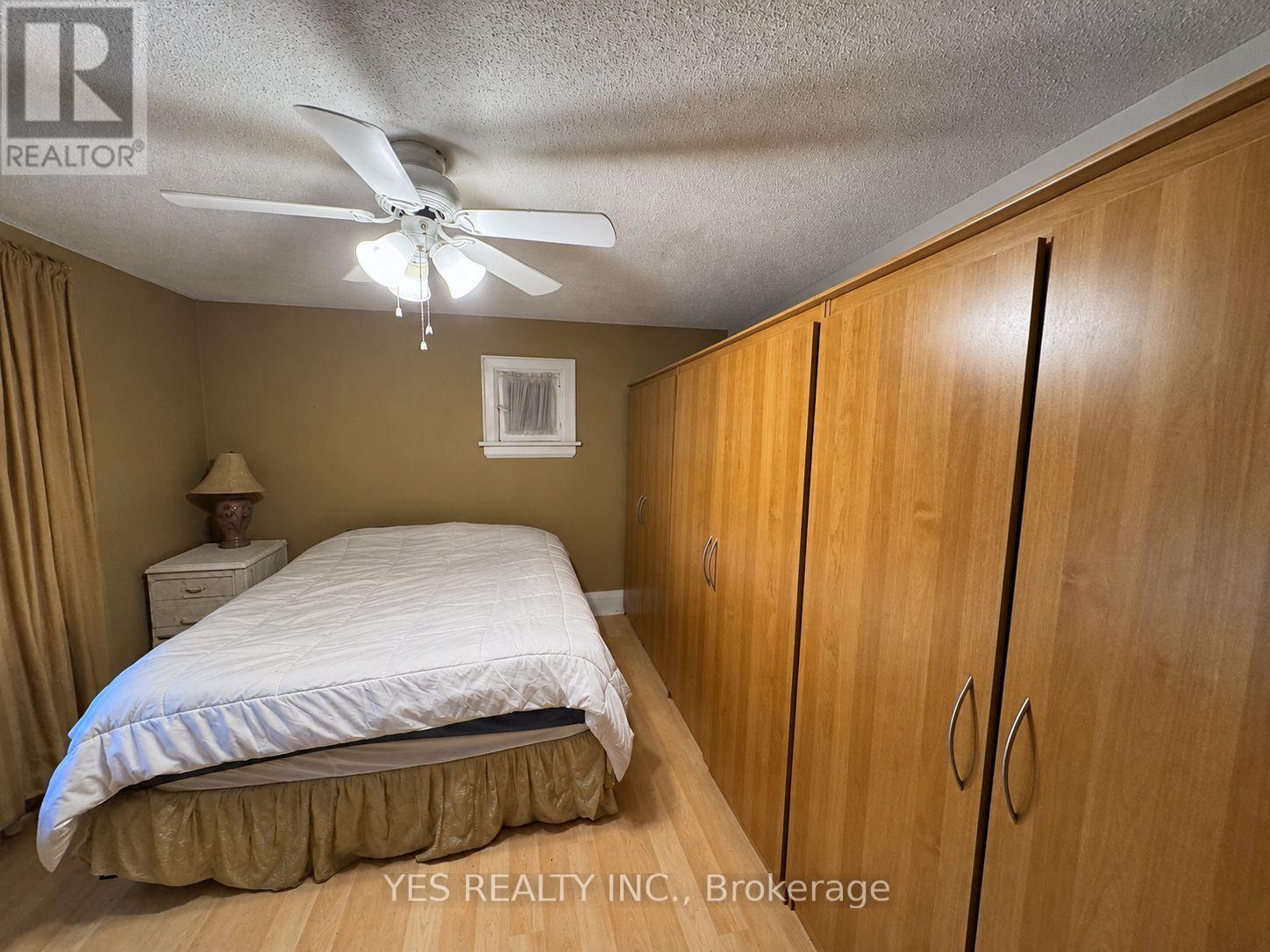 199 North Service Road, Mississauga, Ontario  L5A 1A4 - Photo 17 - W13147750