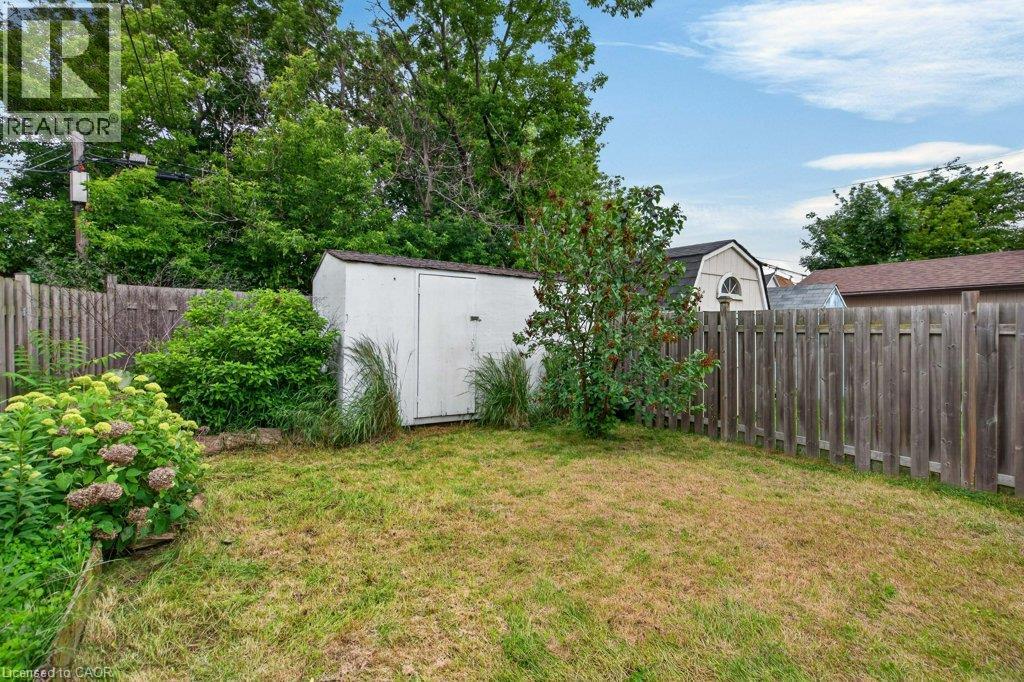 21 East Bend Avenue N, Hamilton, Ontario  L8L 7E1 - Photo 41 - 40850581