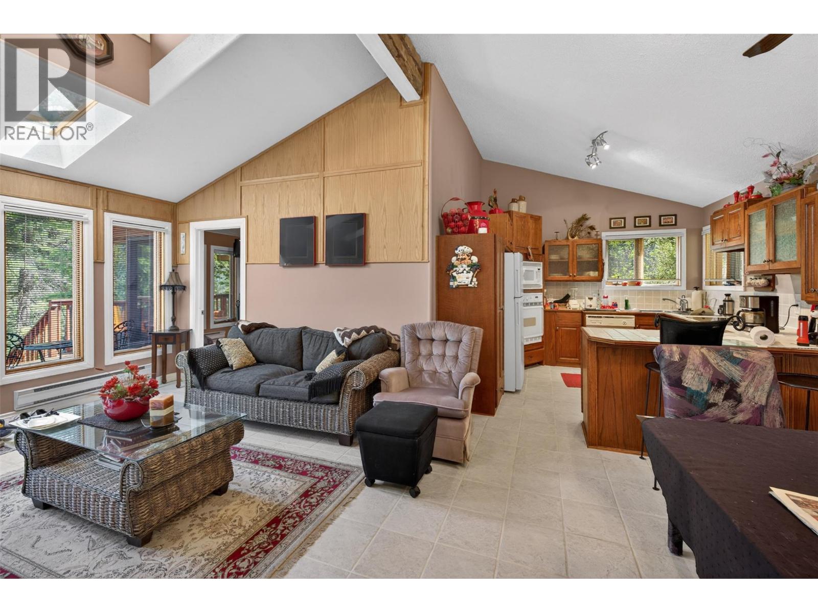6035 Columbia Lake Road, Fairmont Hot Springs, British Columbia  V0B 1L1 - Photo 13 - 10387851