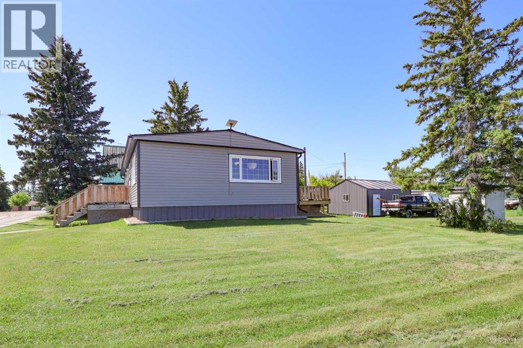 222 Berry Street, Halkirk, Alberta  T0C 1M0 - Photo 49 - A2327558