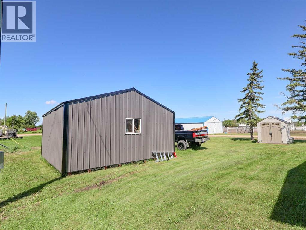 222 Berry Street, Halkirk, Alberta  T0C 1M0 - Photo 50 - A2327558