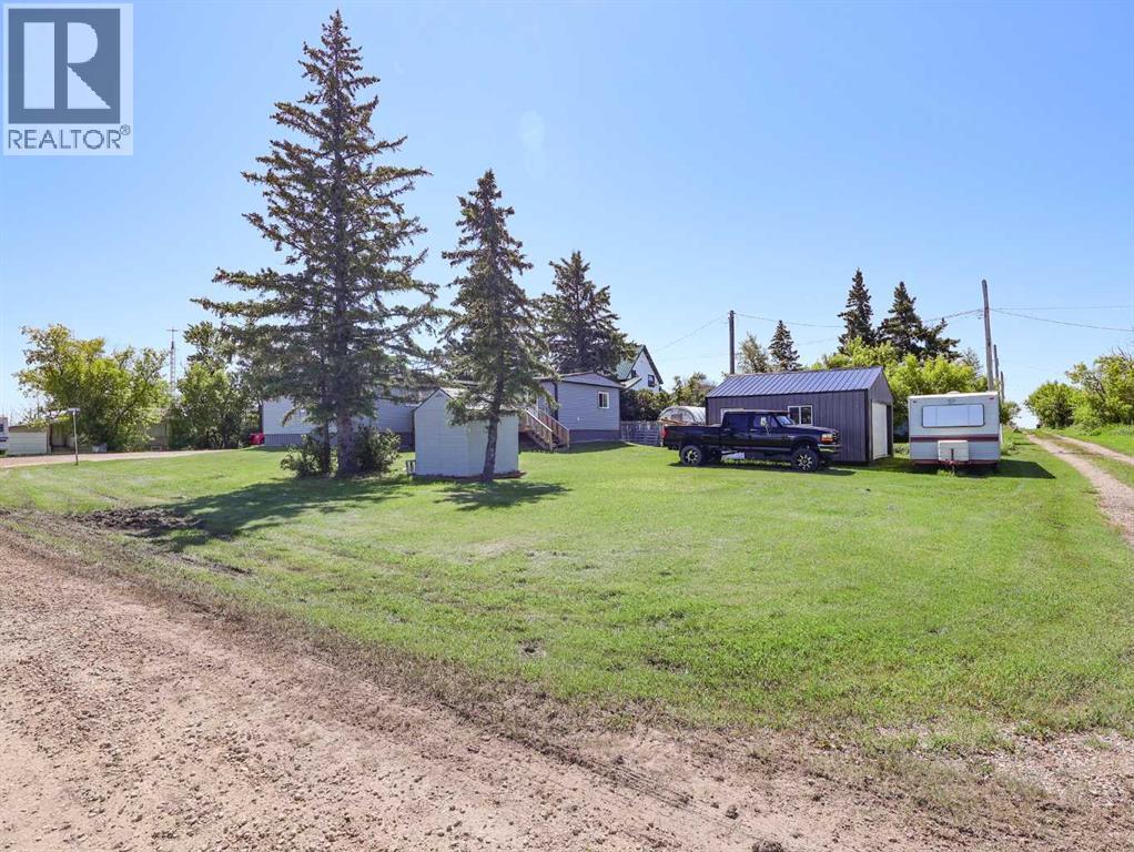 222 Berry Street, Halkirk, Alberta  T0C 1M0 - Photo 48 - A2327558