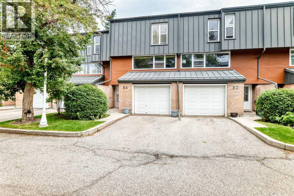 84 Brae Glen Lane SW, Calgary, Alberta