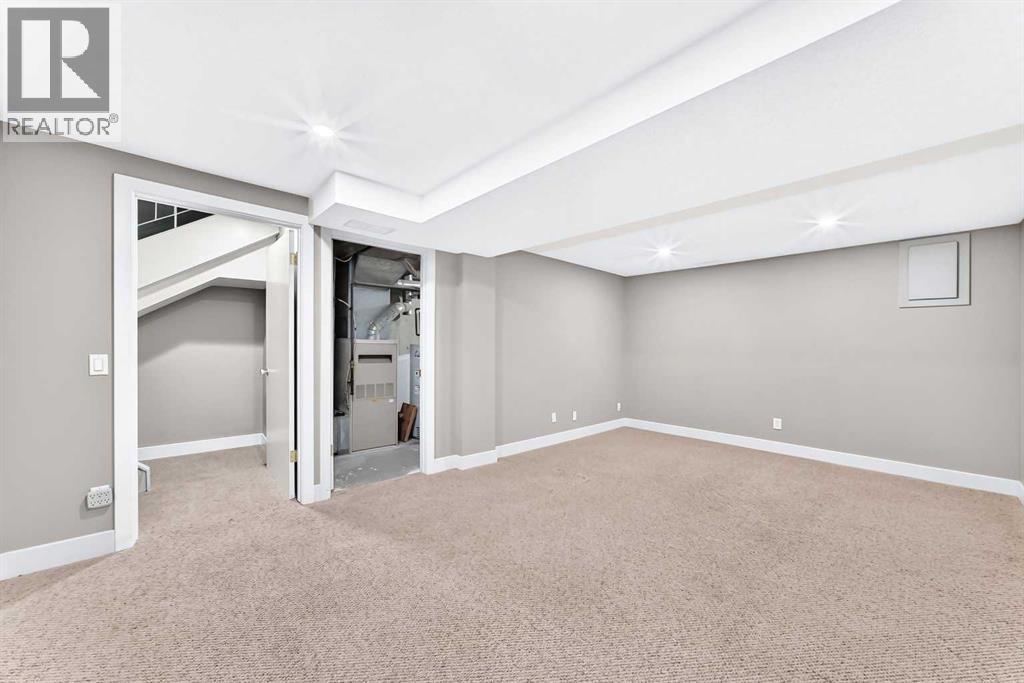 84 Brae Glen Lane SW, Calgary, Alberta  T2W 1B6 - Photo 31 - A2339552