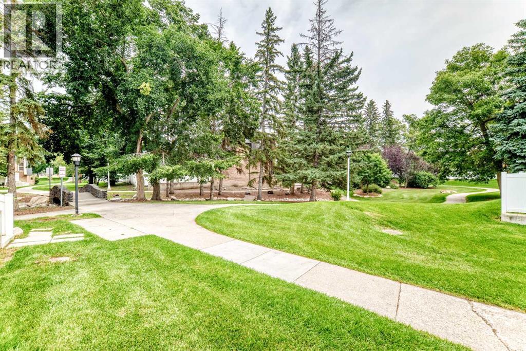 84 Brae Glen Lane SW, Calgary, Alberta  T2W 1B6 - Photo 40 - A2339552