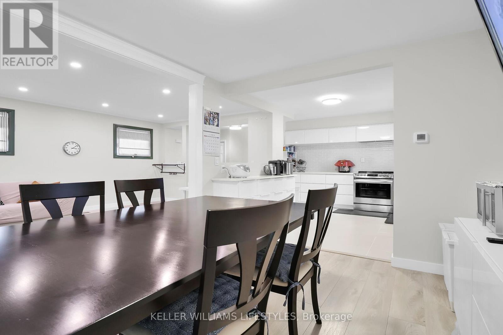 43 Finsbury Crescent, London North, Ontario  N6G 2B3 - Photo 10 - X13708878