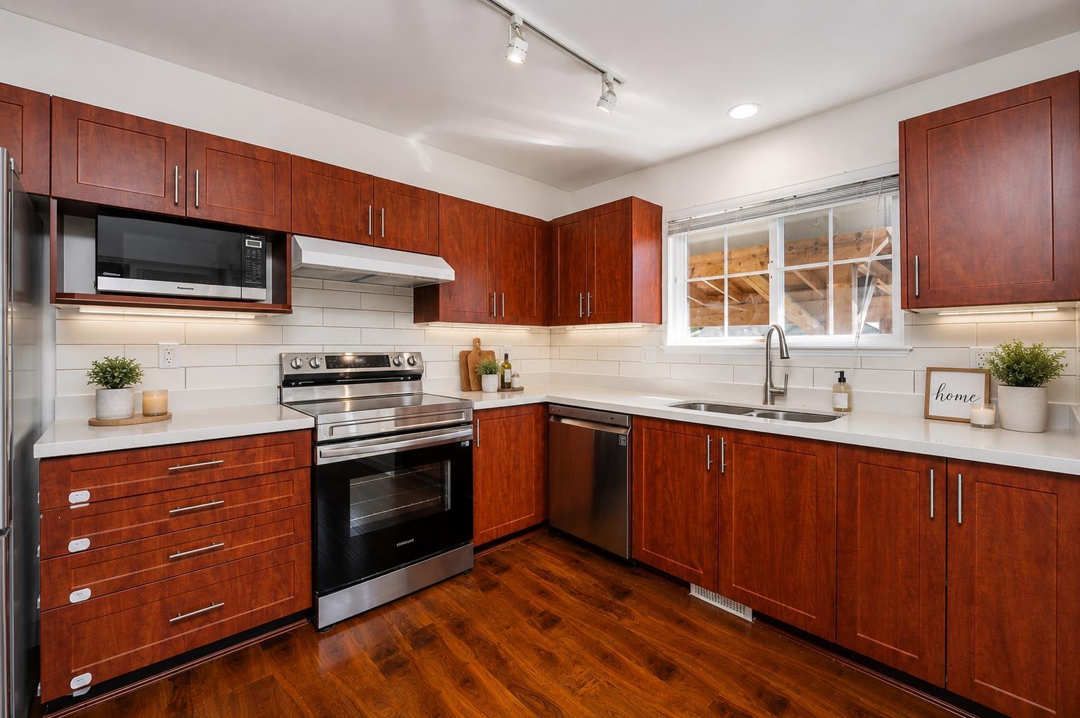 94 8888 151 Street, Surrey, British Columbia V3R 0Z9 - Photo 2 - R3157947