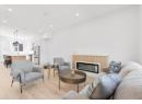 760 Raymer Avenue Unit# 4, Kelowna, BC V1Y 4Z8