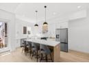 760 Raymer Avenue Unit# 4, Kelowna, BC V1Y 4Z8