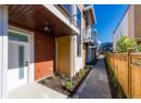760 Raymer Avenue Unit# 4, Kelowna, BC V1Y 4Z8
