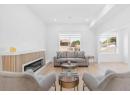 760 Raymer Avenue Unit# 4, Kelowna, BC V1Y 4Z8
