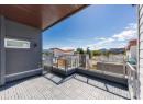 760 Raymer Avenue Unit# 4, Kelowna, BC V1Y 4Z8
