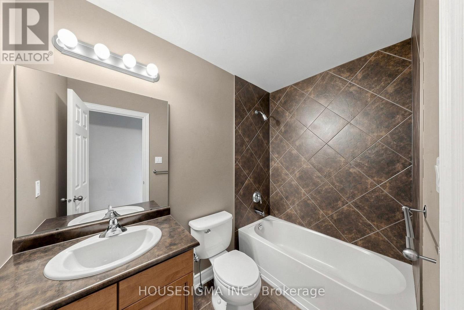 35 Auburn Court, Barrie, Ontario  L4N 6G9 - Photo 30 - S13705672