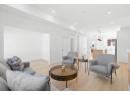 760 Raymer Avenue Unit# 4, Kelowna, BC V1Y 4Z8