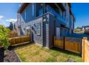 760 Raymer Avenue Unit# 4, Kelowna, BC V1Y 4Z8
