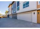 760 Raymer Avenue Unit# 4, Kelowna, BC V1Y 4Z8