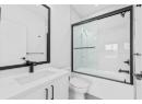 760 Raymer Avenue Unit# 4, Kelowna, BC V1Y 4Z8