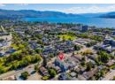 760 Raymer Avenue Unit# 4, Kelowna, BC V1Y 4Z8