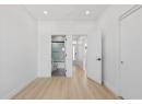 760 Raymer Avenue Unit# 4, Kelowna, BC V1Y 4Z8
