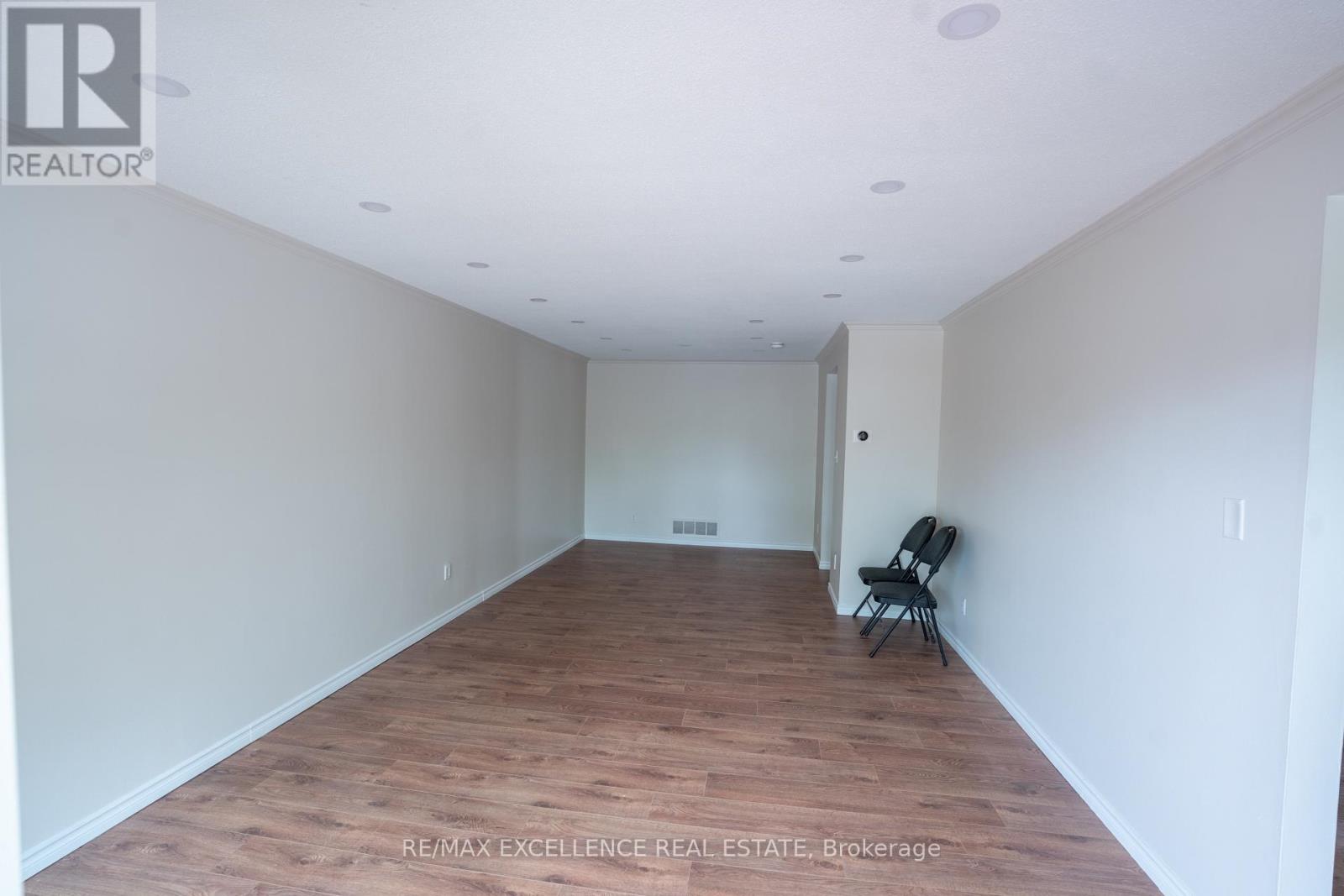 144 Abell Drive, Brampton, Ontario  L6V 2Z8 - Photo 2 - W13708698
