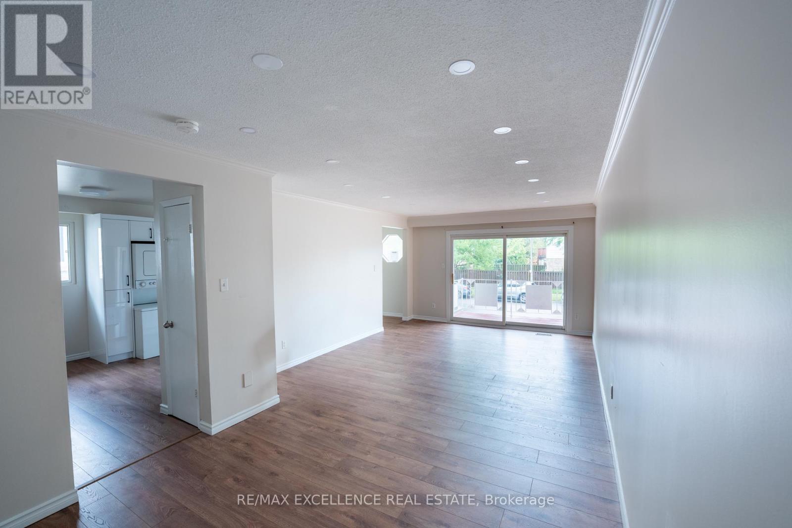 144 Abell Drive, Brampton, Ontario  L6V 2Z8 - Photo 3 - W13708698