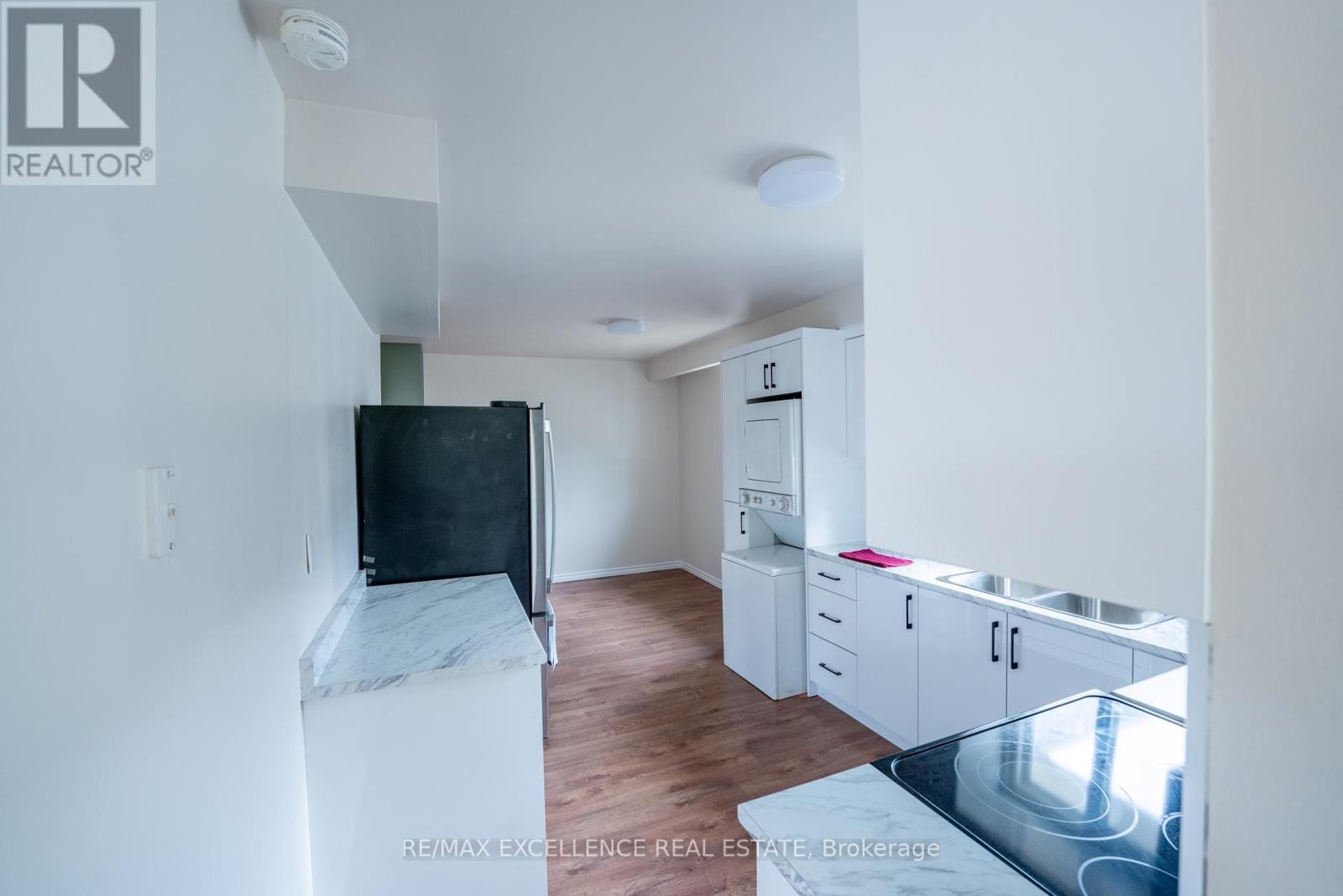 144 Abell Drive, Brampton, Ontario  L6V 2Z8 - Photo 6 - W13708698