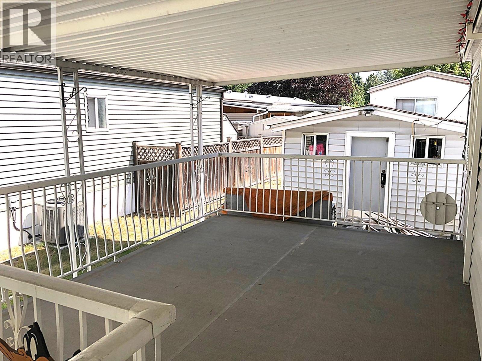 69 145 King Edward Street, Coquitlam, British Columbia  V3K 6L5 - Photo 3 - R3158278