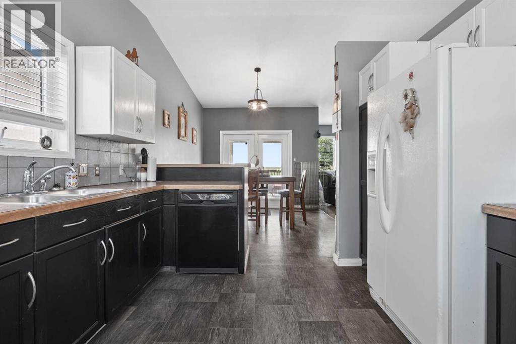 609 Maple Place, Picture Butte, Alberta T0K 1V0 - Photo 10 - A2339367