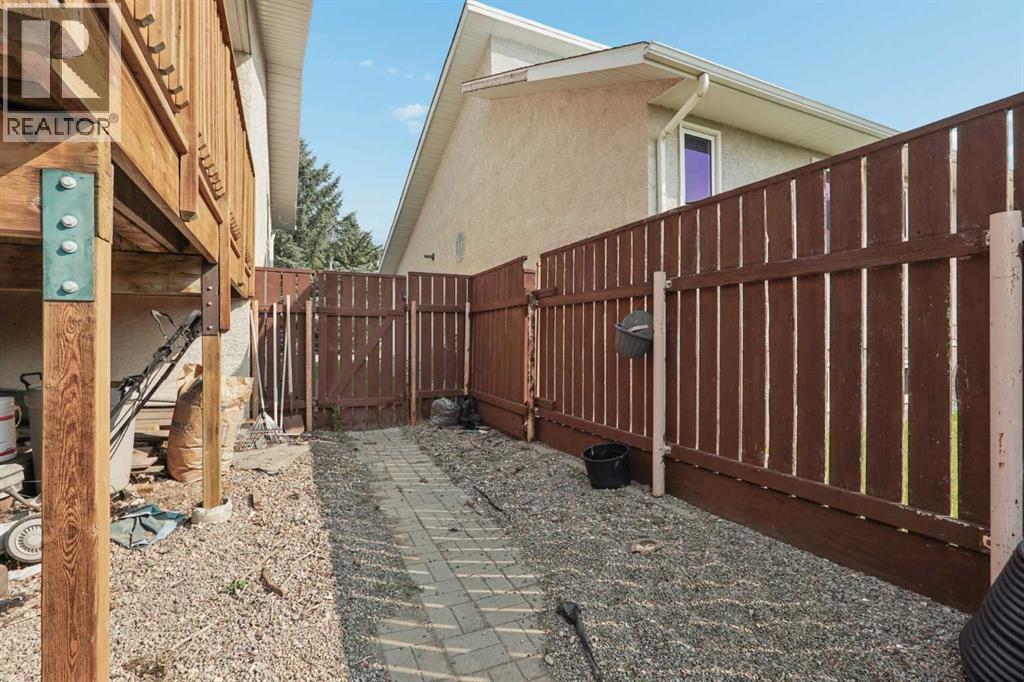 609 Maple Place, Picture Butte, Alberta T0K 1V0 - Photo 37 - A2339367