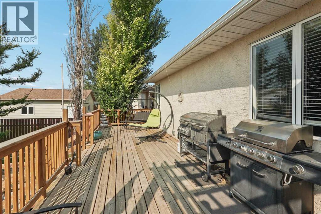 609 Maple Place, Picture Butte, Alberta T0K 1V0 - Photo 33 - A2339367
