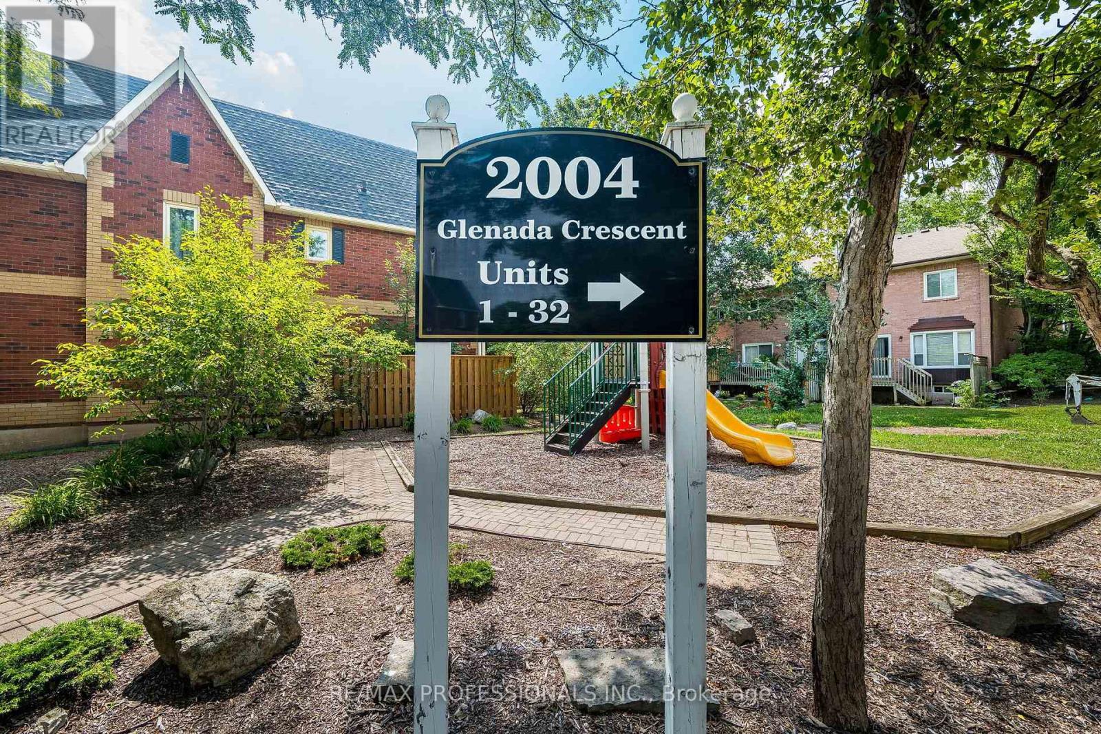 23 - 2004 Glenada Crescent, Oakville, Ontario  L6H 5P5 - Photo 43 - W13652432