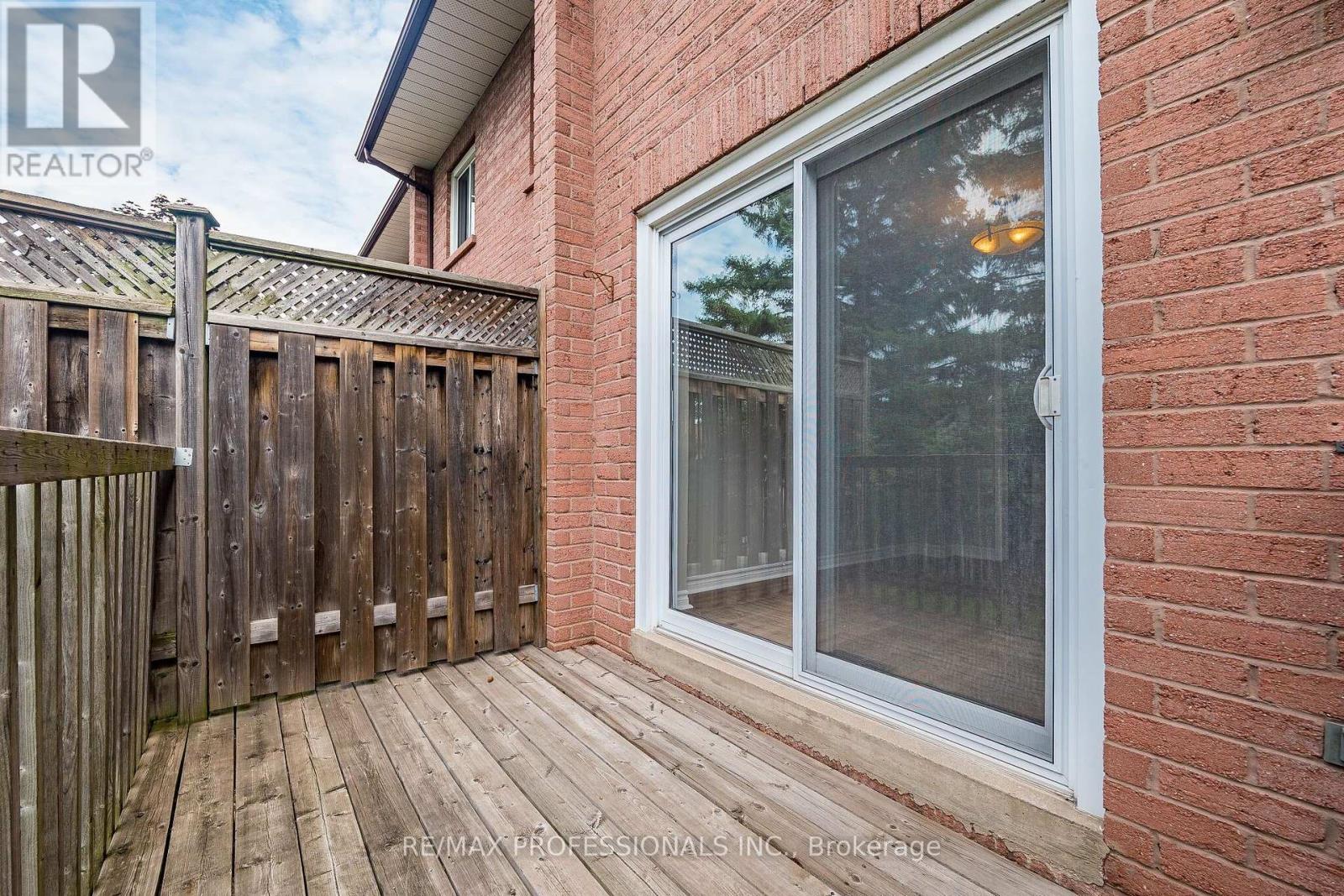 23 - 2004 Glenada Crescent, Oakville, Ontario  L6H 5P5 - Photo 42 - W13652432