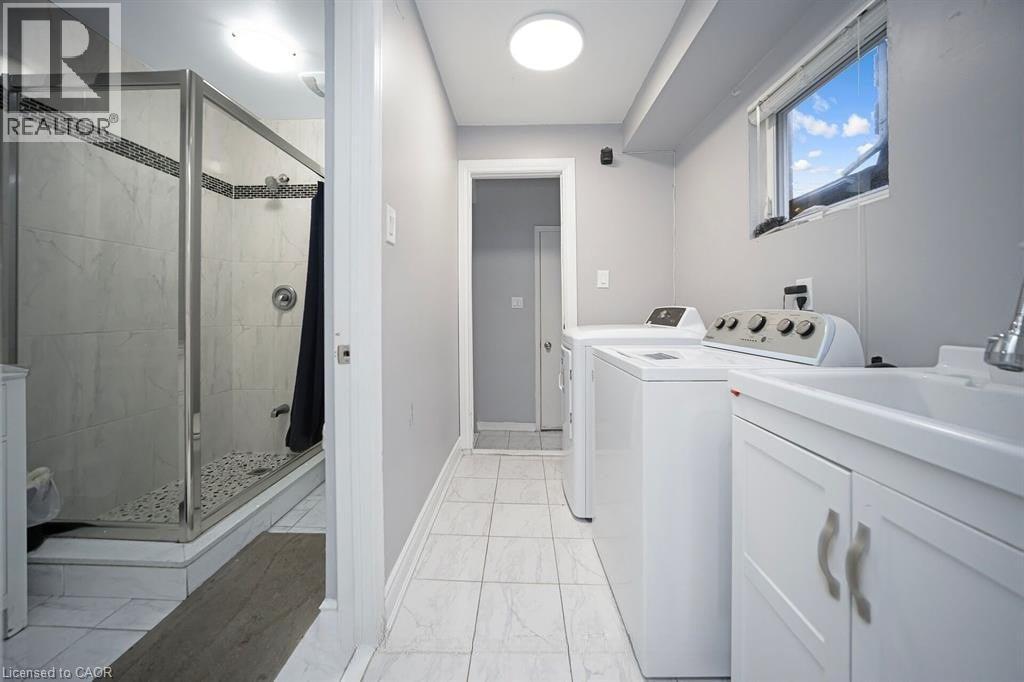 692 Huntington Ridge Drive, Mississauga, Ontario  L5R 1Z5 - Photo 20 - 40847596
